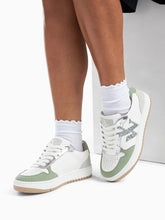 BASKETS VERT AMANDE CALIE